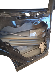 PORTA TRASEIRA ESQUERDA TOUAREG 2011 2012 A 2017