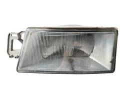 Farol Esquerdo Tempra 1991 a 1995 Detalhe 