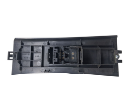 MOLDURA COMANDO VIDRO DIANTEIRO DIREITO S10 2012 A 2015