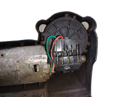 GALHA C/ MOTOR LIMPADOR PARABRISA FORD FIESTA 2003 A 10