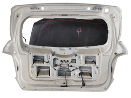 TAMPA TRASEIRA SPIN 2013 A 2018 DETALHES 