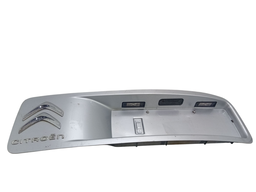 MOLDURA TAMPA TRASEIRA SUPERIOR C3 PICASSO 2012/2015 DETALHE