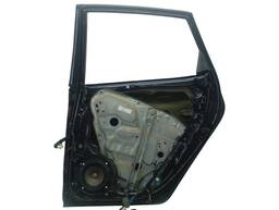 PORTA TRASEIRA DIREITA HYUNDAI I30 HATCH 2010/2012 (DETALHE)
