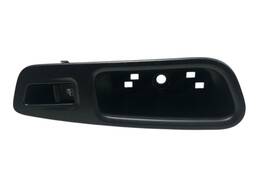 MOLDURA BOTAO VIDRO TRASEIRA ESQUERDA ORIG FIAT TORO 16/23