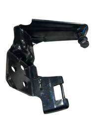 TRAVA BRANCO TRASEIRO DIREITA ORIGINAL FIAT TORO 22/25