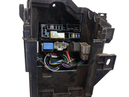 CAIXA DANIFICADA FUSÍVEIS BONS NISSAN VERSA 2015 A 2020