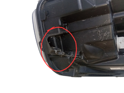 FAROL DIREITO DUSTER 2021/ (C/DETALHE)