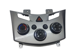 COMANDO AR CONDICIONADO GM ONIX PRISMA TRACKER 2013 A 2019