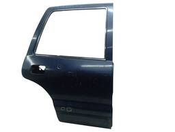 PORTA TRASEIRA DIREITA SPORTAGE 1999 A 2004 C/DETALHE