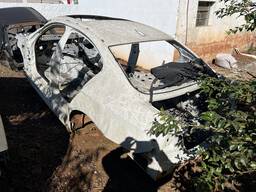 TRASEIRA COM TETO BMW SÉRIE 5 F10 518 520 523 525 528 535