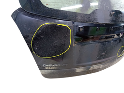 TAMPA TRASEIRA CAPTIVA 2008 2009 A 2017 C/DETALHE