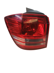 Lanterna Traseira Esquerda Freemont Journey 12/18 C/ Detalhe