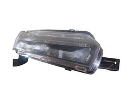 FAROL SUPERIOR DIREITO KWID 2023 2024 2025/..