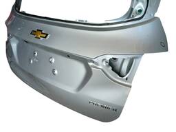 TAMPA TRASEIRA SPIN 2019 2020 A 2024 C/DETALHE