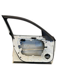 PORTA DIANTEIRA ESQUERDA INFINIT F35 F50 2009 2010 A 2013