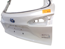 TAMPA TRASEIRA COROLLA CROSS 2022 2023 2024/ (DETALHE)