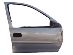 Porta Dianteira Direita Corsa / Classic 1996 1997 a 2016