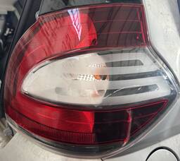 Lanterna Traseira Direita  Mobi 2017/