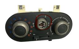 COMANDO AR CONDICIONADO CINZA UNO VIVACE 2010/2018 (DETALHE)