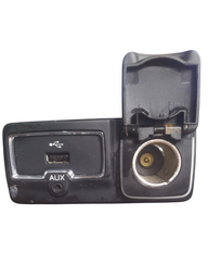 ENTRADA USB AUXILIAR JEEP RENEGADE 2018 735604055