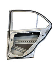 PORTA TRASEIRA DIREITA MERCEDES C180 C200 2008 A 2014