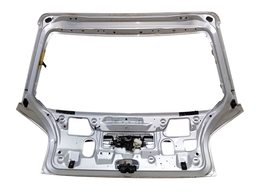 TAMPA TRASEIRA AUDI A3 1997 A 2006 C/DETALHE