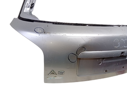 TAMPA TRASEIRA AUDI A3 1997 A 2006 C/DETALHE