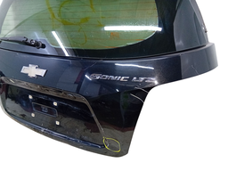 TAMPA TRASEIRA SONIC HATCH 2012 2013 A 2014 C/DETALHE