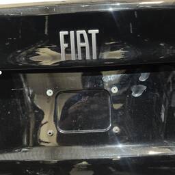 TAMPA TRASEIRA COM VIDRO ORIGINAL FIAT FASTBACK 2023 A 2026