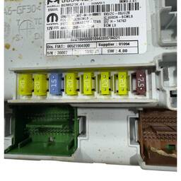 MÓDULO BCM ORIGINAL JEEP RENEGADE ETORQ 52196480