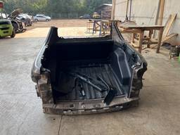 TRASEIRA CAÇAMBA FIAT TORO 2016 2017 2018/..