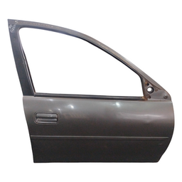 Porta Dianteira Direita Corsa / Classic 1996 1997 a 2016
