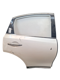 PORTA TRASEIRA DIREITA INFINIT F35 F50 2009 2010 A 2013
