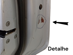 PORTA TRASEIRA DIREITA VERSA 2012 2013 A 2021 C/DETALHE