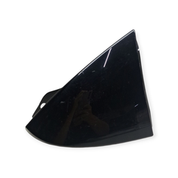 Moldura lanterna esquerda mobi 2017/