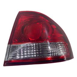 Lanterna Traseira Direita Corsa Classic Ls 2011 a 16 (canto)