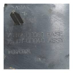 EMBLEMA CROMADO GRADE TOYOTA COROLLA 2017 A 2020