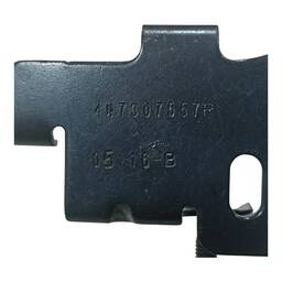 SUPORTE DA MANGUEIRA DO RADIADOR RENAULT SANDERO LOGAN 2017