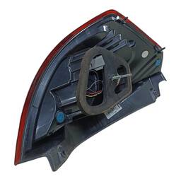 LANTERNA TRASEIRA DIREITA NEW FIESTA HATCH 2013 A 2019