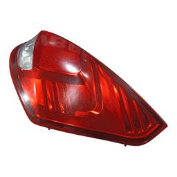 LANTERNA TRASEIRA DIREITA NEW FIESTA HATCH 2013 A 2019