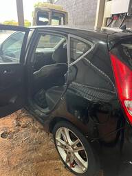 Recorte Traseiro Esquerdo Hyundai i30 2010 a 2012
