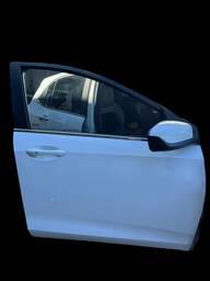 Porta dianteira direita onix hatch 2020/2024 c/detalhe