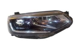 Farol Direito Tracker 2020 a 2025 Led C/ Detalhe