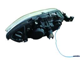 FAROL LADO ESQUERDO LINEA 2009 2010 A 2016