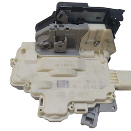 FECHADURA PORTA TRASEIRA ESQ TOUAREG 2011/ A3 E PASSAT 07/