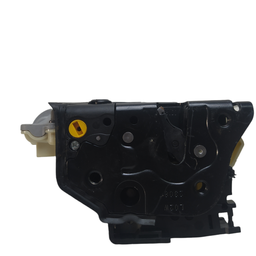 FECHADURA PORTA TRASEIRA ESQ TOUAREG 2011/ A3 E PASSAT 07/