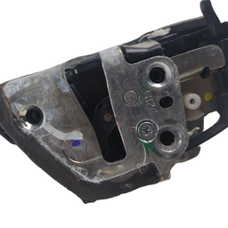 FECHADURA PORTA TRAS ESQ COROLLA 09/14 20/ RAV4 13/18 4PINOS