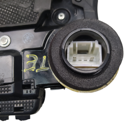 FECHADURA PORTA TRASEIRA ESQ COROLLA 09/14 RAV4 07/12 2PINOS