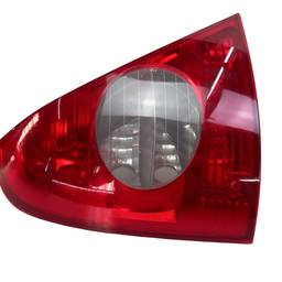 LANTERNA TRAS. ESQU. CLIO HATCH 2003 A 2006 RÉ CRISTAL FOSCO