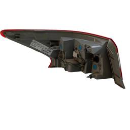 LANTERNA TRASEIRA DIR SENTRA 2014 A 2016 (CANTO) COM RISCOS